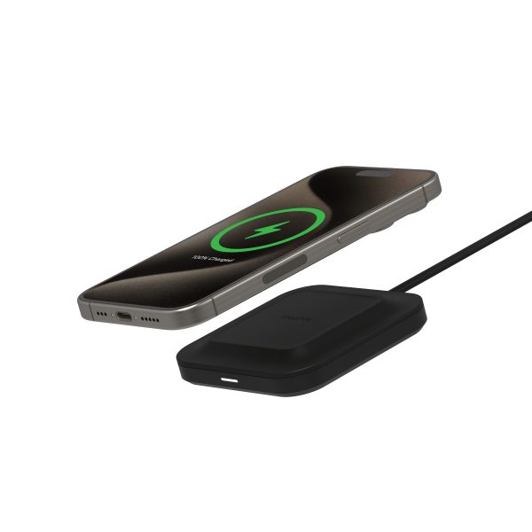 mophie 15W Wireless Pad Universal Charging for iPhone-1